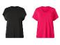 Dames T-shirts: een zwart met gehaakte schouders en een fuchsia met V-hals.