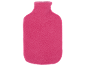 Roze warmwaterkruik met zachte fleecehoes.