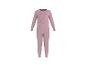 Roze pyjama met lange mouwen, teddybeerprint en de tekst 'TEAM BEAR'.