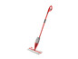 Een rode Vileda spray mop met een microvezeldoek.