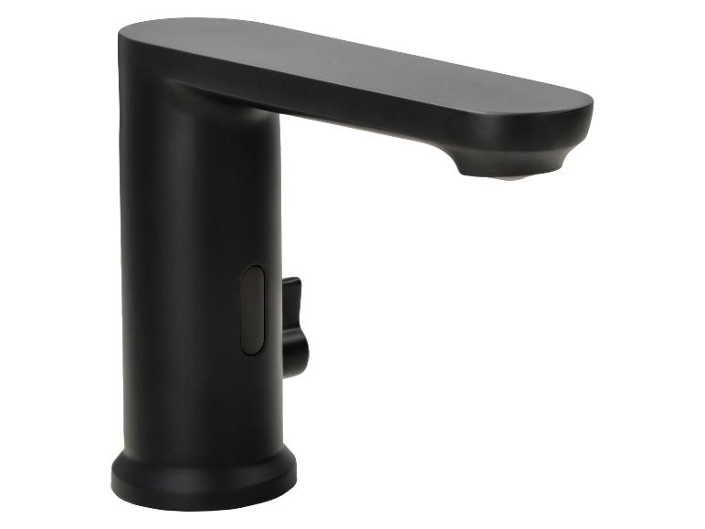 Zwarte automatische sensor kraan met een strak, modern design