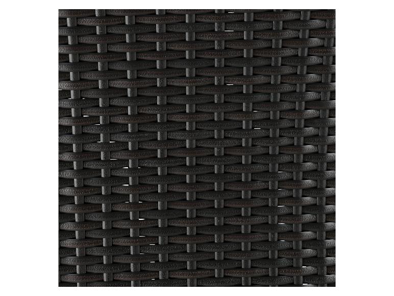 Close-up van donkerbruine rotan textuur, ideaal voor buitenmeubilair.