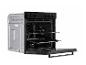 Zwarte inbouw elektrische oven met open deur en binnenroosters.