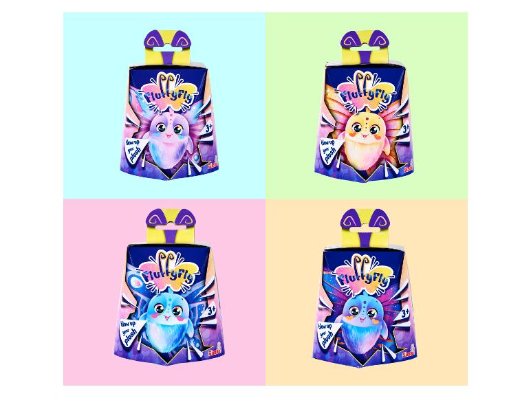 Vier dozen met Fluffy Fly knuffels van Simba.