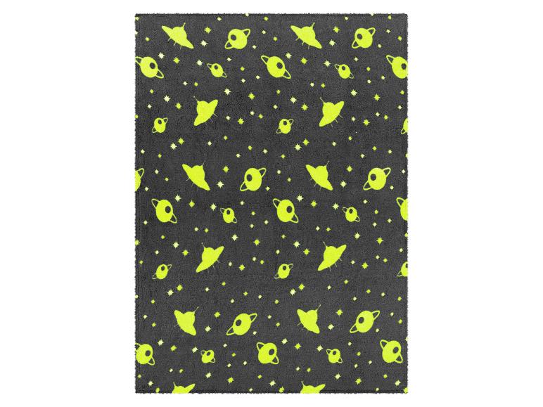 Dekbedovertrek met ruimtethema.