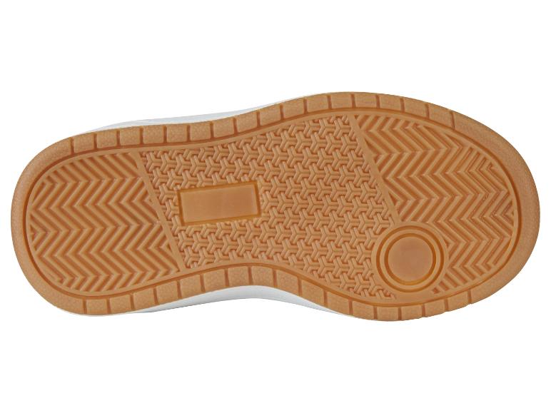 Zool van een witte sneaker.