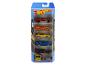 Een Hot Wheels pakket met vijf sportwagens in verschillende kleuren.