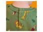 Babyrug in een groen T-shirt met jungledieren en knopen