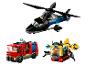 LEGO sets met een helikopter, brandweerwagen en onderzeeër.