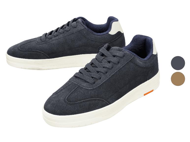 Blauwe suède sneakers met witte en oranje details, met grijze en bruine kleuropties.