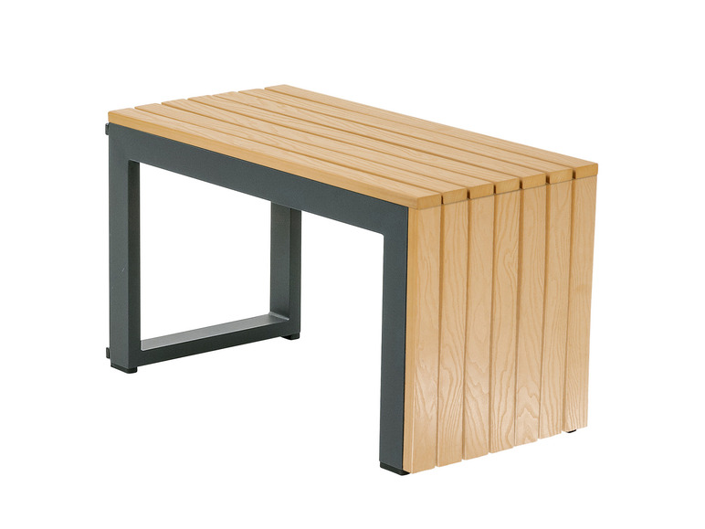 Een houten bank met een metalen frame.