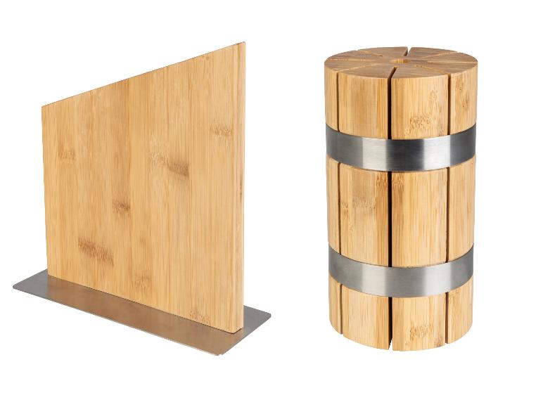 Houten snijplank en bamboe messenblok.