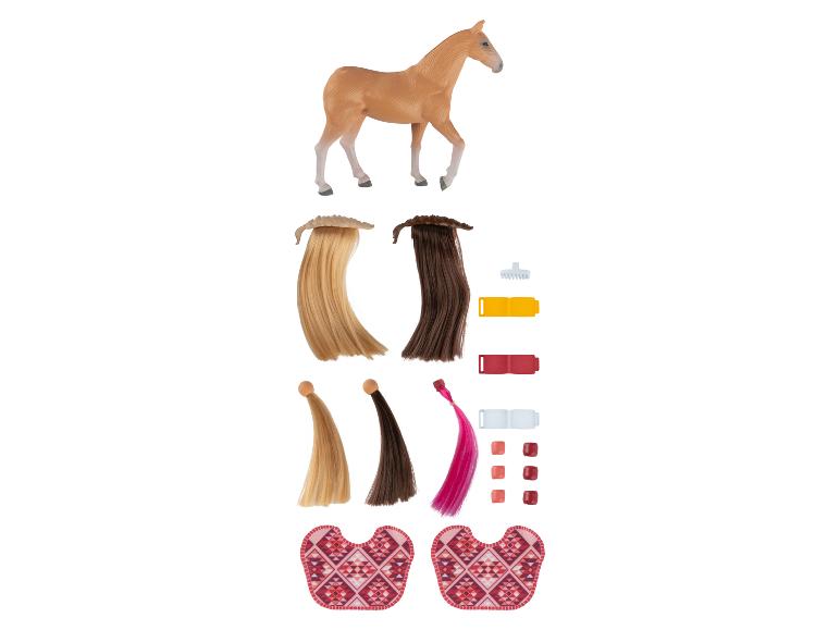 Paardenfiguren met accessoires voor verzorging en het verwisselen van de manen.