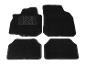Vier zwarte autovloermatten.