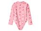 Roze kinderzwempak met lange mouwen en kersenpatroon.