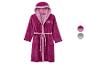 Paars-roze badjas met capuchon, ceintuur, zakken en de tekst 'LOOKS'.