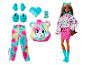 Barbie Care Bears pop met kleding, accessoires en een pluche beer.