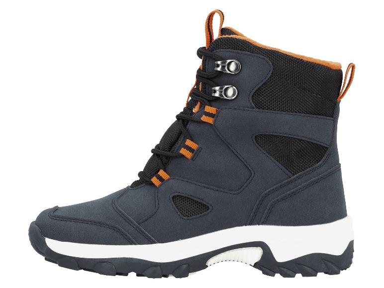 Donkerblauwe en oranje wandelschoen met witte zool.