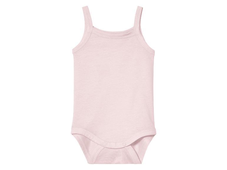 Lichtroze baby romper zonder mouwen.