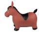 Een opblaasbaar bruin paard voor kinderen.