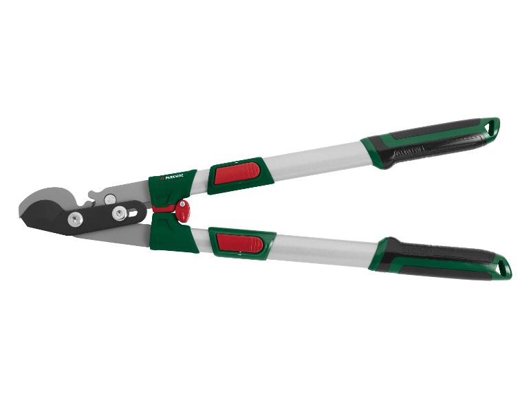 Een groene Parkside snoeischaar met lange handgrepen.