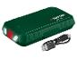 Groene powerbank met zaklamp en USB-C kabel.