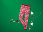 Rode kerst pyjama met gingerbread print en kerstversiering.