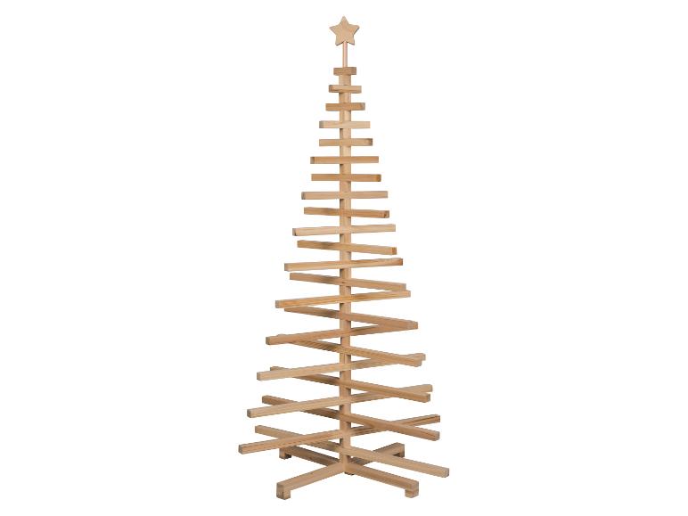 Houten kerstboom met een ster bovenaan