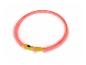 Rode lichtgevende halsband met gele sluiting en tekst