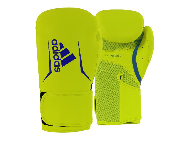 Paar neongele bokshandschoenen met blauwe accenten en de tekst 'CLIMACOOL'.