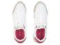 Witte Esmara sneakers met roze accenten.