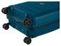 Een donkerblauwe koffer met vier wielen.
