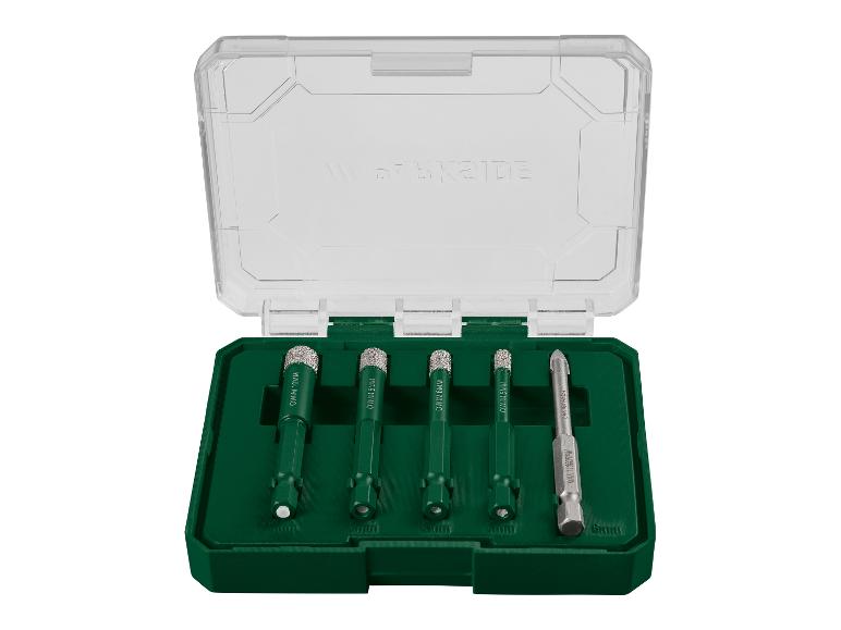 Boorset met diamantgecoate boren en een tegelboor in een groene en transparante koffer.
