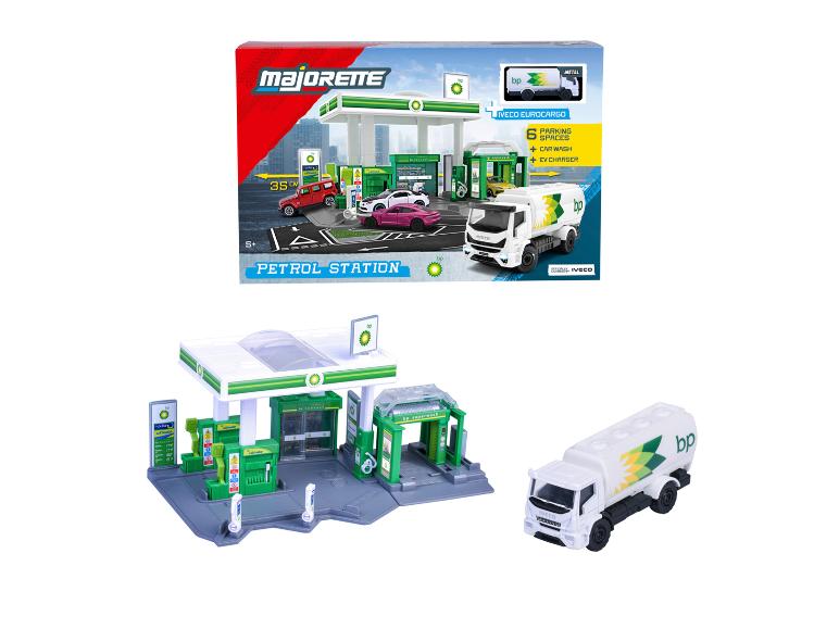 Majorette BP Tankstation speelset met een Iveco Eurocargo vrachtwagen.