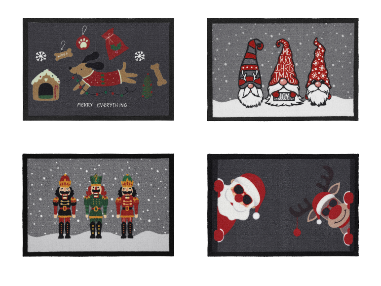 Kerstmatten met ontwerpen van kabouters, notenkrakers, de Kerstman, rendieren en een hond.