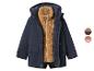 Donkerblauwe parka met capuchon en bruine teddy voering.