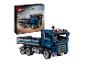 LEGO Technic Tipping Dump Truck set 42203 met 462 onderdelen en het gemonteerde model.