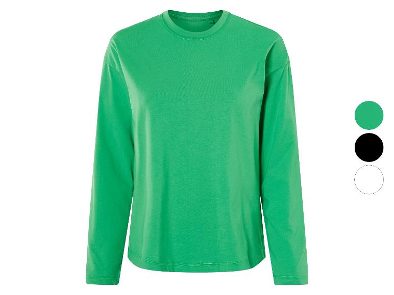 Een groen langarm shirt.