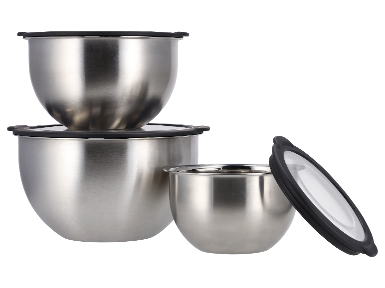 Drie roestvrijstalen kommen met deksels.