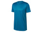 Een blauwe, sportieve T-shirt met korte mouwen.