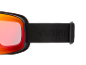 Skibril met oranje-rode lens en zwarte band met reliëflogo.