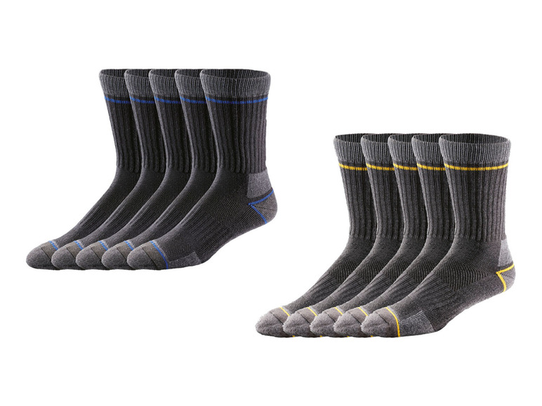 Twee pakketten met zes grijze sokken met blauwe en gele accenten.