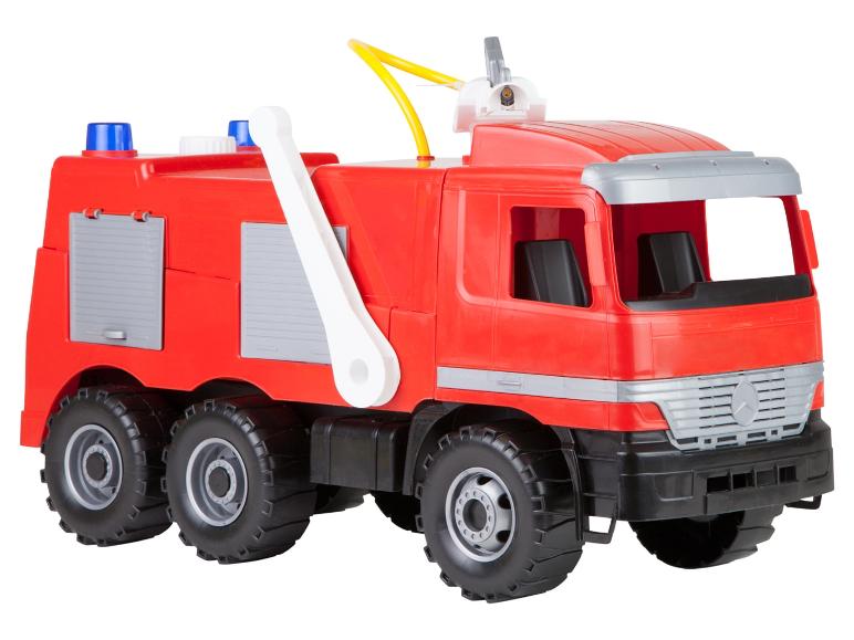 Rode speelgoedbrandweerwagen met blauwe zwaailichten en gele slang