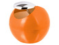 Een oranje prullenbak met een zilveren deksel.