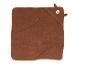 Bruine babycapuchonhanddoek met een teddybeergezicht