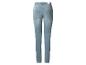 Lichtblauwe dames high-waist jeans met achterzakken.