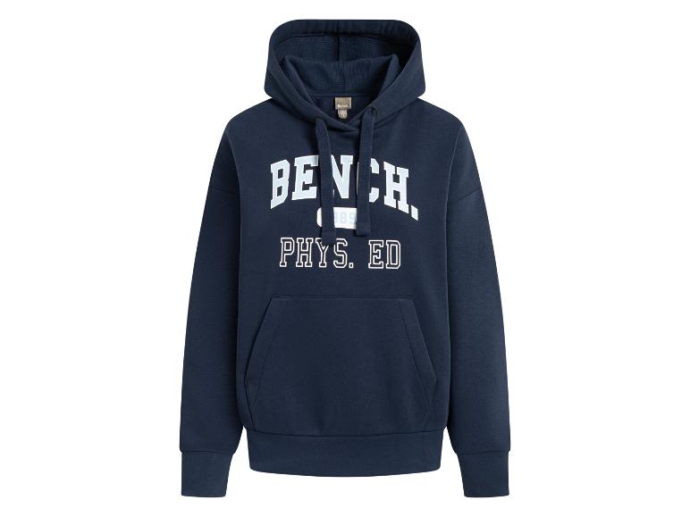 Donkerblauwe Bench hoodie met witte 'BENCH PHYS. ED' opdruk en kangoeroezak.