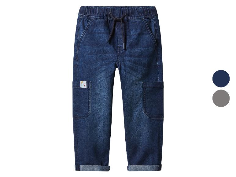 Kinderjeans, cargomodel, verschillende kleuren.