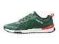 Groene sportschoenen met rode en witte details, met zwarte zool