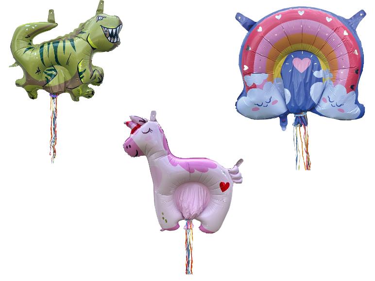 Dinosaurus-, eenhoorn- en regenboogballonnen met lachende wolken.